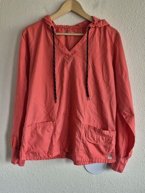 Butter-Soft Salmon Hooded Long Sleeve Scrub Pullover Top Womens Size M